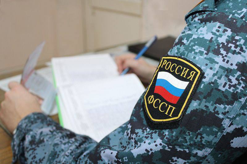У жительницы Первоуральска забрали автомобиль за долги