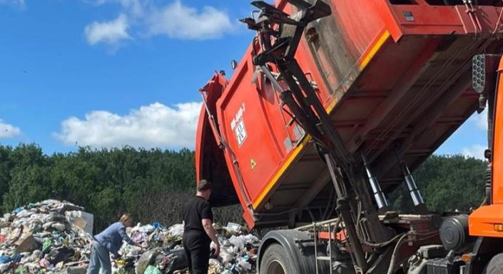 В Каменске-Уральском не успевают менять контейнеры из-за вандалов