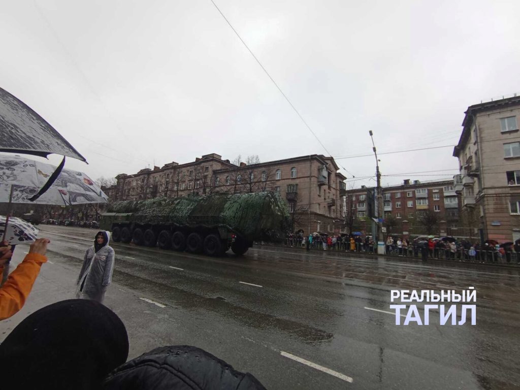 Фоторепортаж парада Победы в Нижнем Тагиле